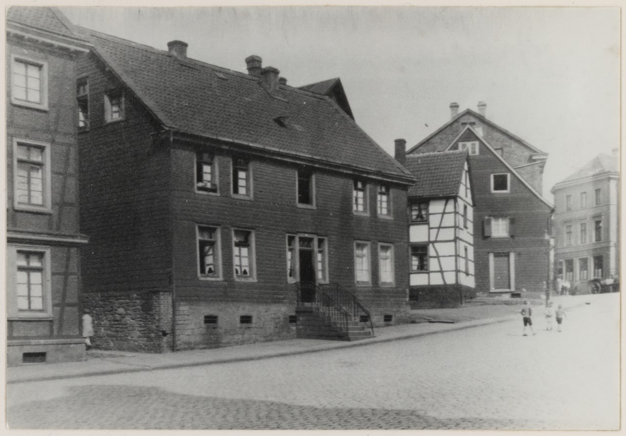 Hausansicht Schwanenmarkt, Witten, 1928, Archiv für Alltagskultur in Westfalen, 0000.26288.
