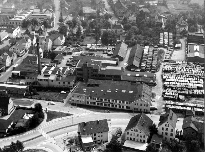 Luftbild der Firma König & Böschke an der Engerstraße in Herford. Foto: Kommunalarchiv Herford.