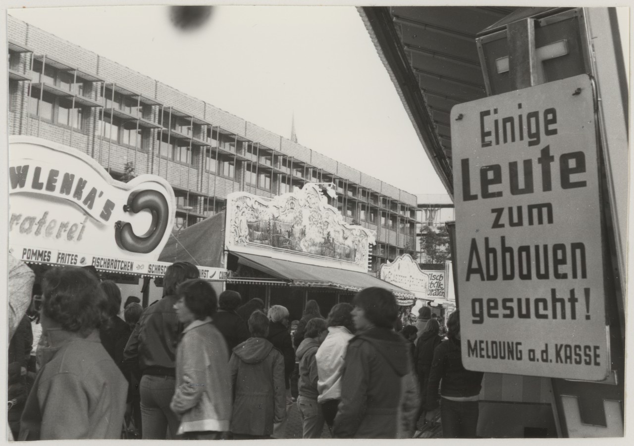 Bildarchiv Alltagskultur Münster, 0000.80735, Kirmes, Bocholt, Kreis Borken 1980, Fotograf: Dietmar Sauermann.