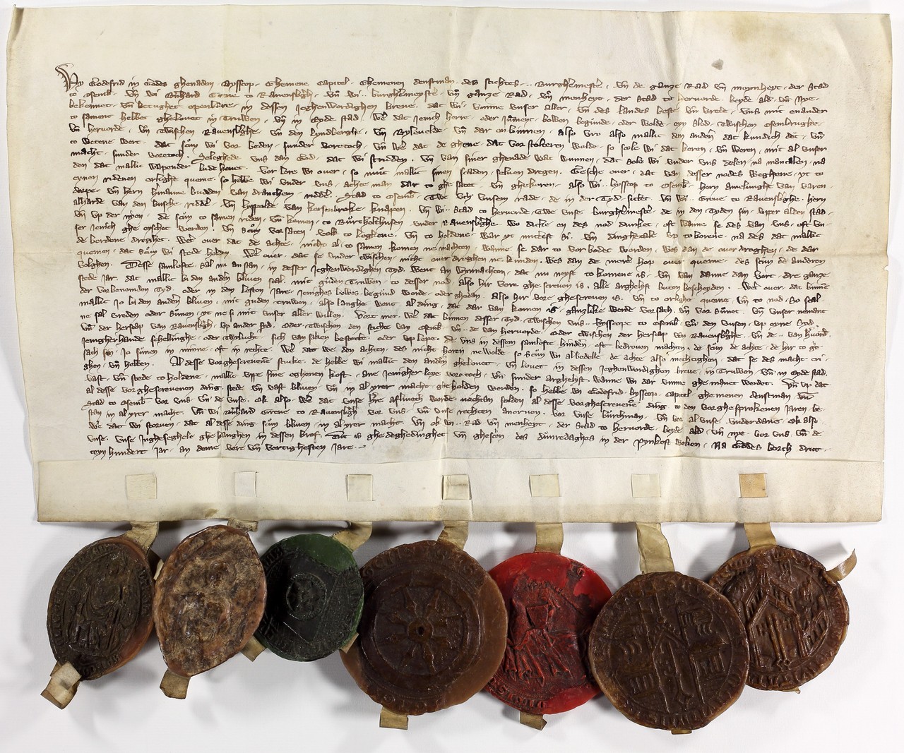 Als „Borgholzhausener Landfrieden“ erlangte dieser Vertrag vom 27. Mai 1344 Bekanntheit. An der Pergamenturkunde sind die sieben Siegel der Aussteller zu erkennen, NLA OS, Dep 3 a 1 Stadt Osnabrück – Hauptarchiv – Urkunden, Nr. 355a.