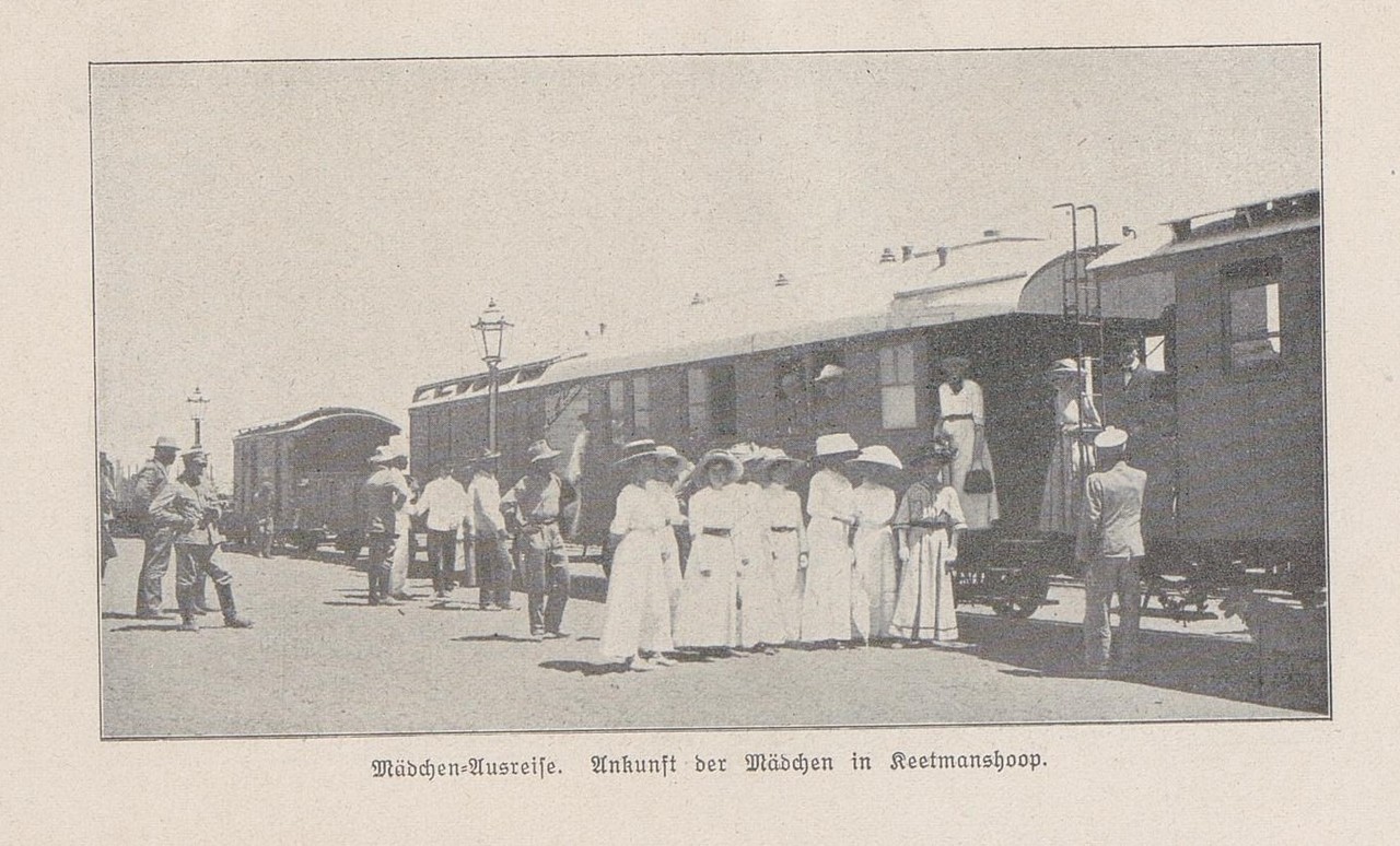 Aus: Ausschuß des Frauenbundes der Deutschen Kolonialgesellschaft (Hg.). 10 Jahre Frauenbund der Deutschen Kolonialgesellschaft. Festschrift zum 11. Juni 1918, Kolonie und Heimat Verlagsgesellschaft m. b. H. 1918, S. 91. Staats- und Universitätsbibliothek Bremen, Sa 5923/372, https://nbn-resolving.de/urn:nbn:de:gbv:46:1-12172 / Public Domain Mark 1.0.