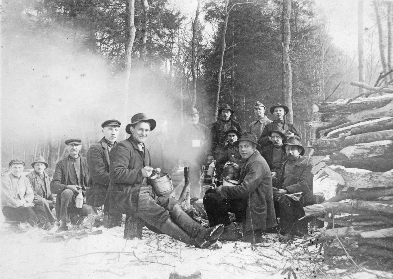 Waldarbeiten im Forst bei Hopsten (um 1925).