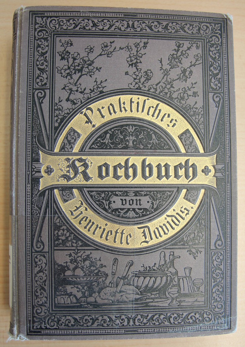 Praktisches Kochbuch, 32. Auflage 1892, Bibliothek der Kommission Alltagskulturforschung, Signatur ET 23c, Foto: Regenbrecht/LWL.