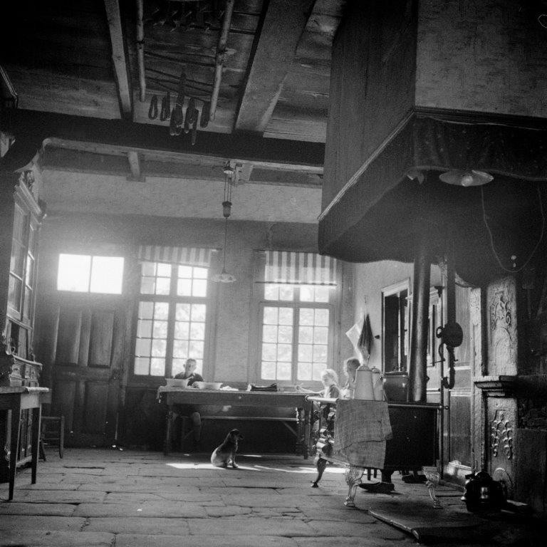 Herdfeuer von 1793 in einem Bauernhaus in Saerbeck, Foto: Josef Schepers, um 1940. Archiv für Alltagskultur in Westfalen, 1987.00987.