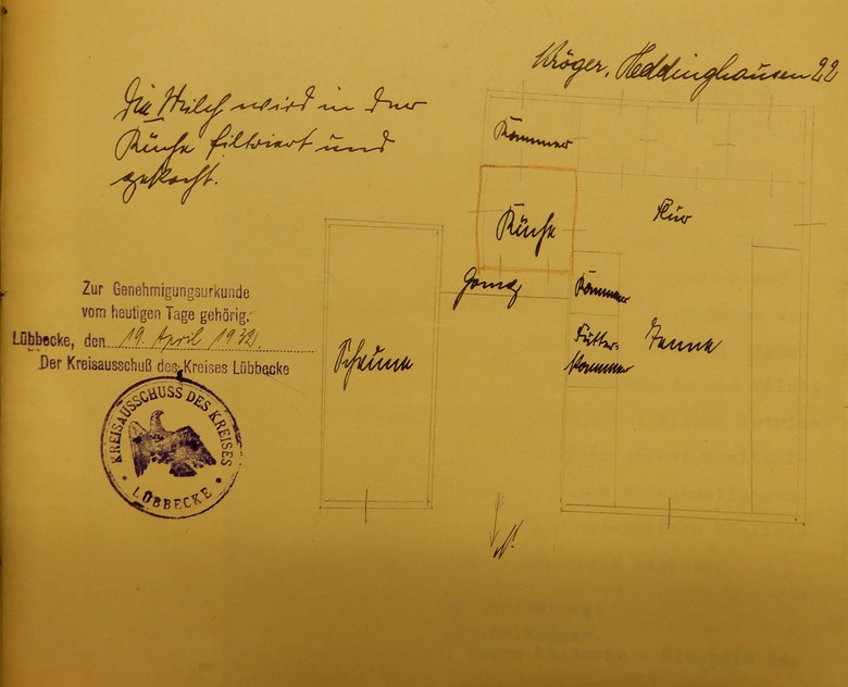Heinrich Kröger filtrierte und kochte die Milch in seiner Küche, Stadtarchiv Lübbecke, Stadt Preußisch Oldendorf, B 862.