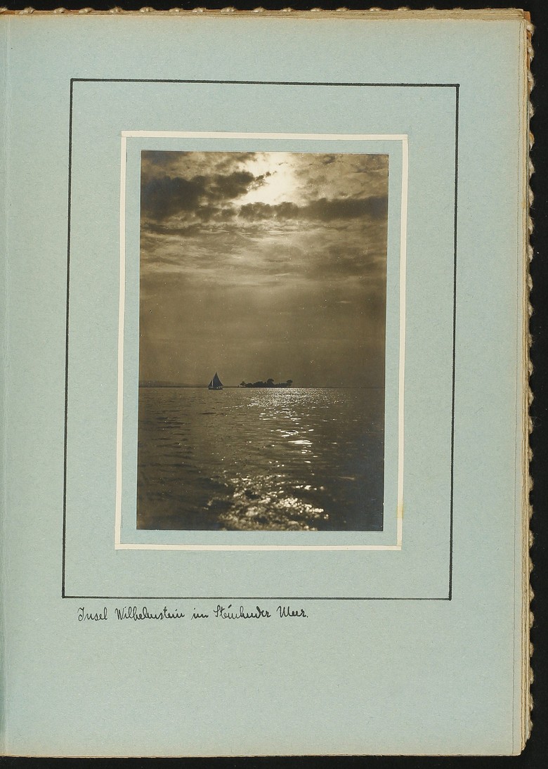 Eingeklebtes Foto: Insel Wilhelmstein im Steinhuder Meer.