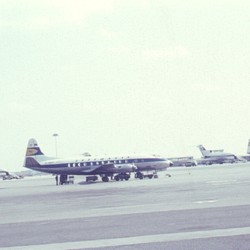 Die Boeing 727. Foto: Hedwig Kruse, Archiv für Alltagskultur, Bestand Kruse. (vergrößerte Bildansicht wird geöffnet)