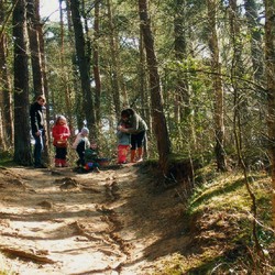 Eierkollern - ein Osterspaß für die ganze Familie, 2005, Foto: Bildarchiv Emslandmuseum Lingen. (vergrößerte Bildansicht wird geöffnet)