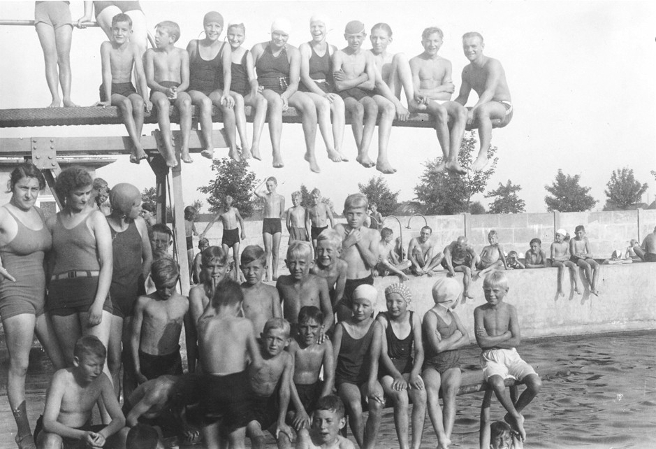 Schwimmbad in Bockum-Hövel, September 1939. Archiv für Alltagskultur, Bestand WHB, WHB F4.1, Nr. 30.