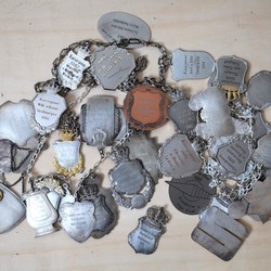 Schützenkette für die Vereinschützenfeste. (vergrößerte Bildansicht wird geöffnet)