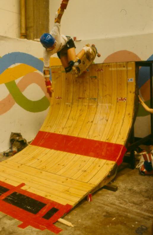 Neue Sportarten wie das Skateboarding wurden vorgeführt. Messe Trimmyland 1980, Essen (Foto: Gustav Hildebrand)
