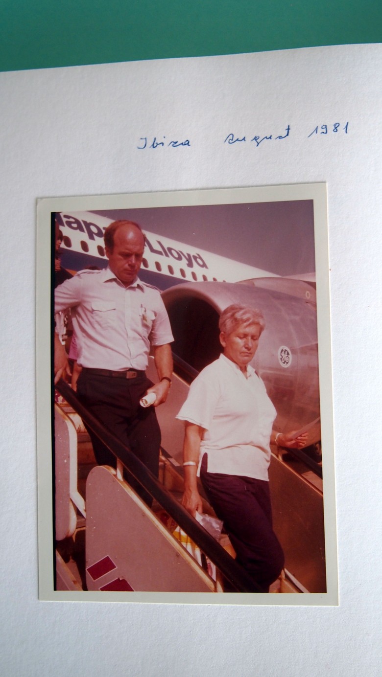 Gangway-Fotografien waren bis in die 1980er Jahre hinein eine gute Einnahmequelle für Fotograf:innen. (Repro: Cantauw)