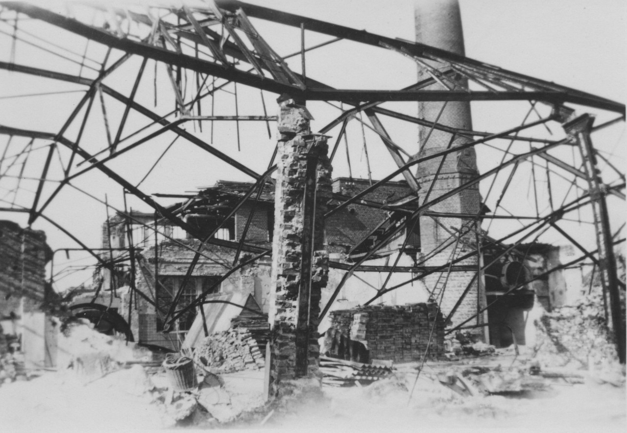 Die Fabrik wurde 1944 im Zweiten Weltkrieg von Bomben getroffen. Foto: Kommunalarchiv Herford.