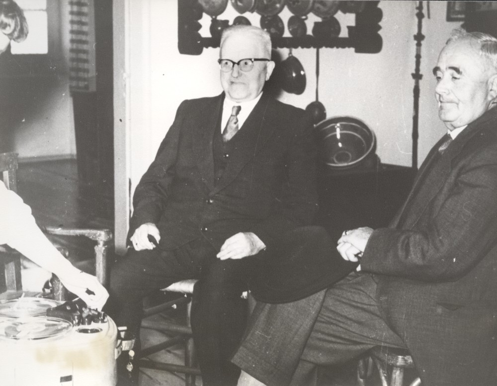 Interview mit einer Gewährsperson, 1960. Archiv für Alltagskultur.