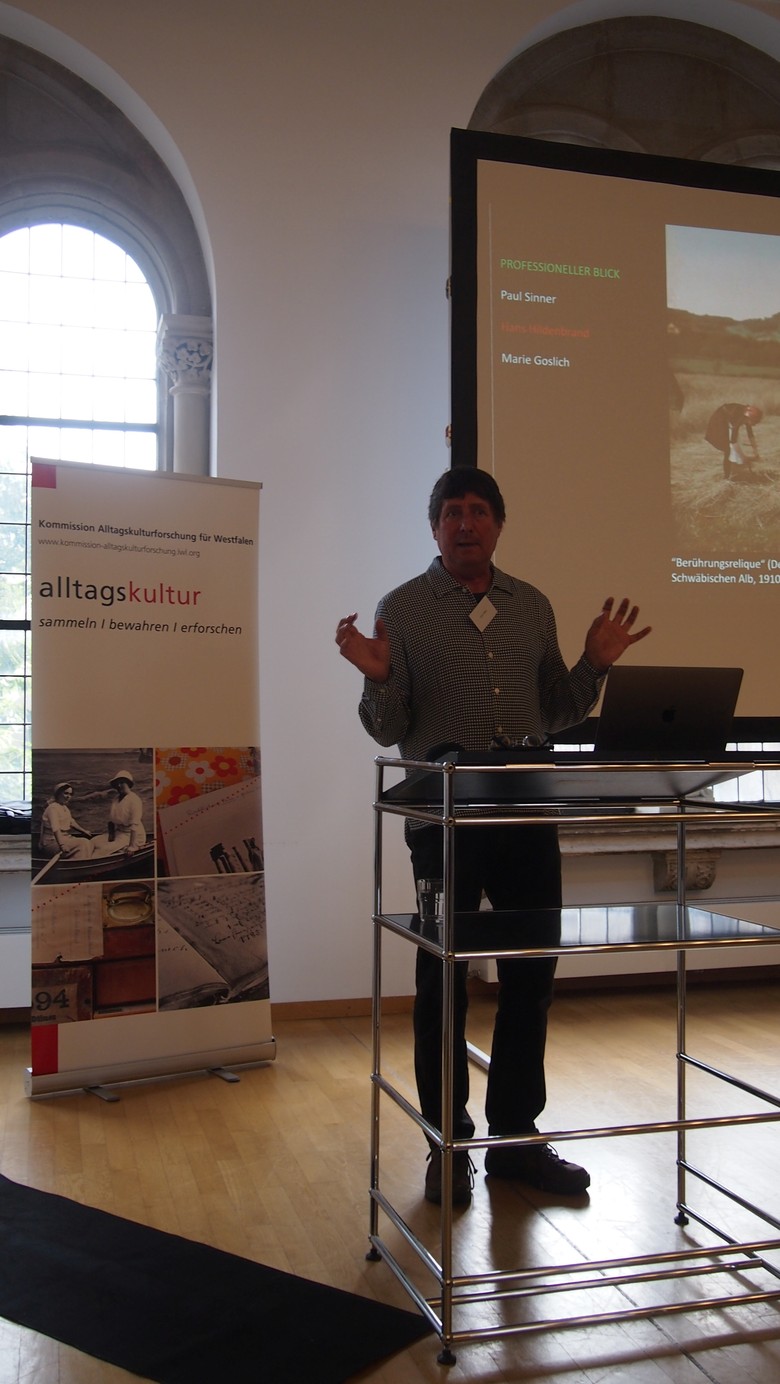 Eröffnung der Tagung Countryside(s). Fotografische Konstruktionen des Ländlichen (im Bild: Ulrich Hägele; Foto: Kathrin Schulte).