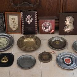 Auszeichnungen 1950 bis 1980. (vergrößerte Bildansicht wird geöffnet)