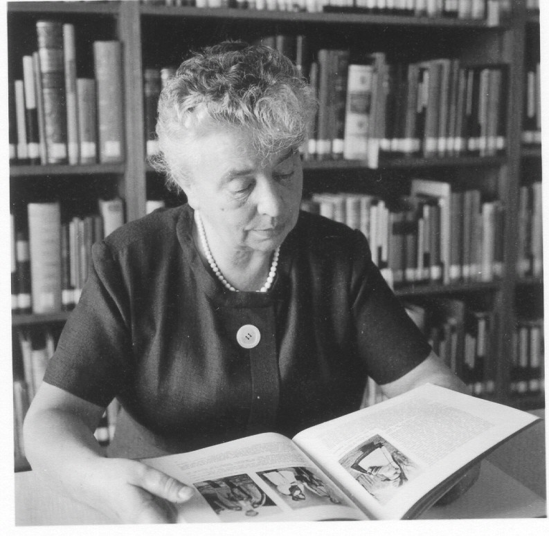 Martha Bringemeier in der Volkskundlichen Kommission (Archiv für Alltagskultur in Westfalen, 2003.06443).