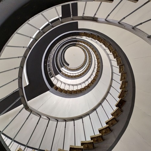 Die Treppe in dem Gebäude Scharnhorststr. 100, in dem sich die Geschäftsstelle der Kommission befindet. Foto: Schulte/LWL.