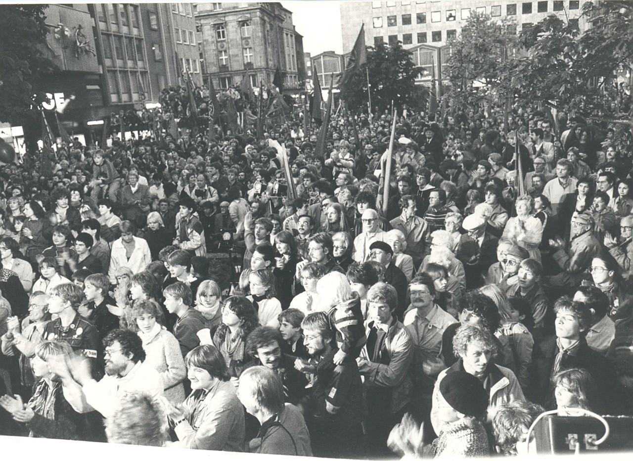 Abb. 9: AAJB, Fotosammlung, 8_138_62: Arbeiterjugendtag Dortmund 1984, Fotografen: Reiner Ciesla, Heinrich Eppe.