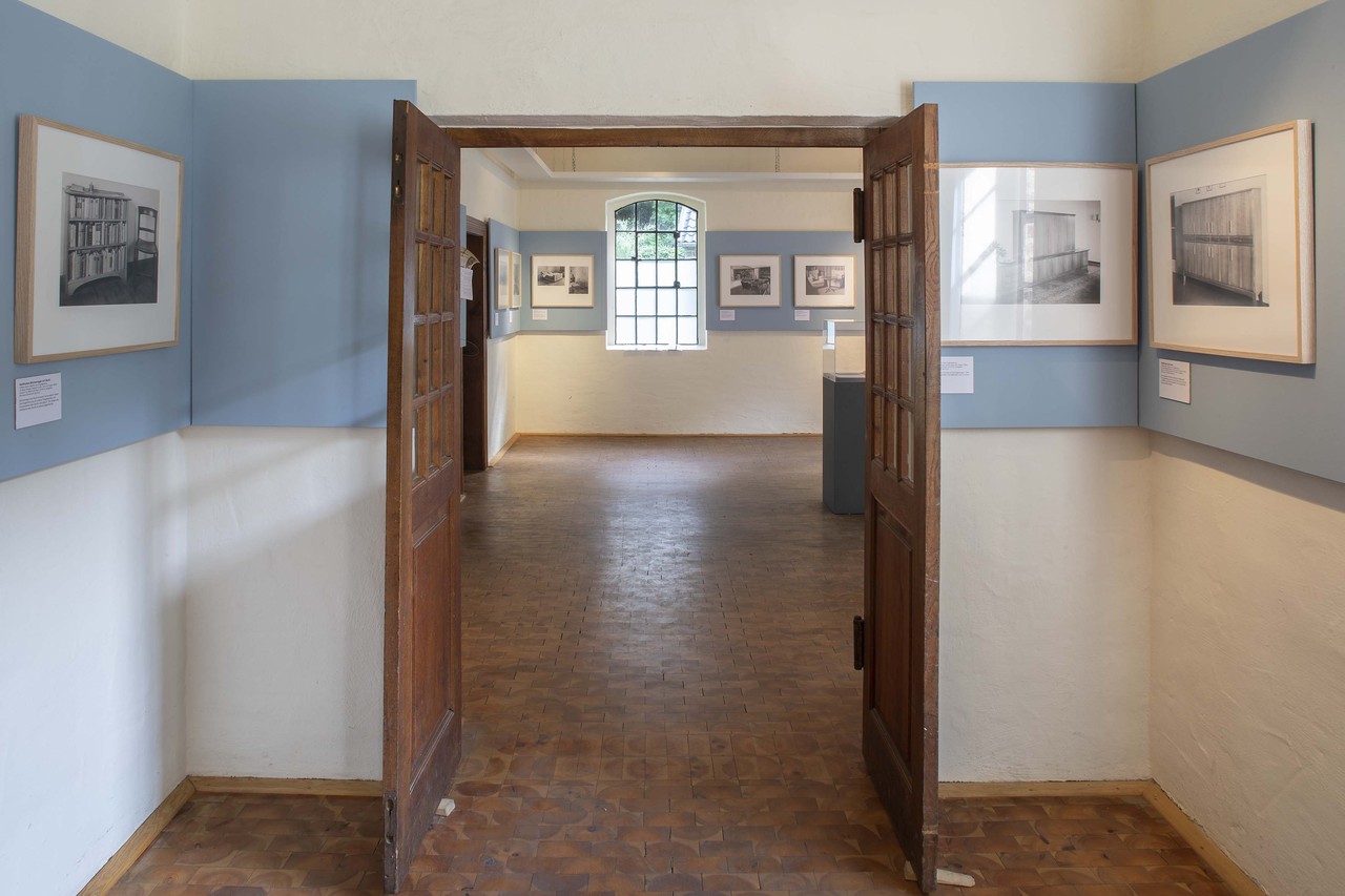 In der Reihe Sonntagsgespräche erzählt Bernward Dickerhoff über den Kontakt der Tischlerfamilie zu dem Fotografen der Neuen Sachlichkeit. © B. Dickerhoff, Foto: F. Linden.