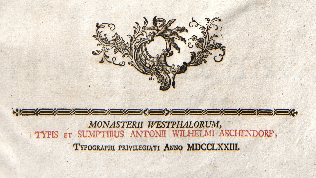 Zierholzschnitt mit Putto und Rocailleornament sowie Verlagsangabe – Detail der Titelseite der Historia Westphaliæ von 1773 (Stadtmuseum Münster, Foto: Stadtmuseum Münster, Henrike Kelsch)