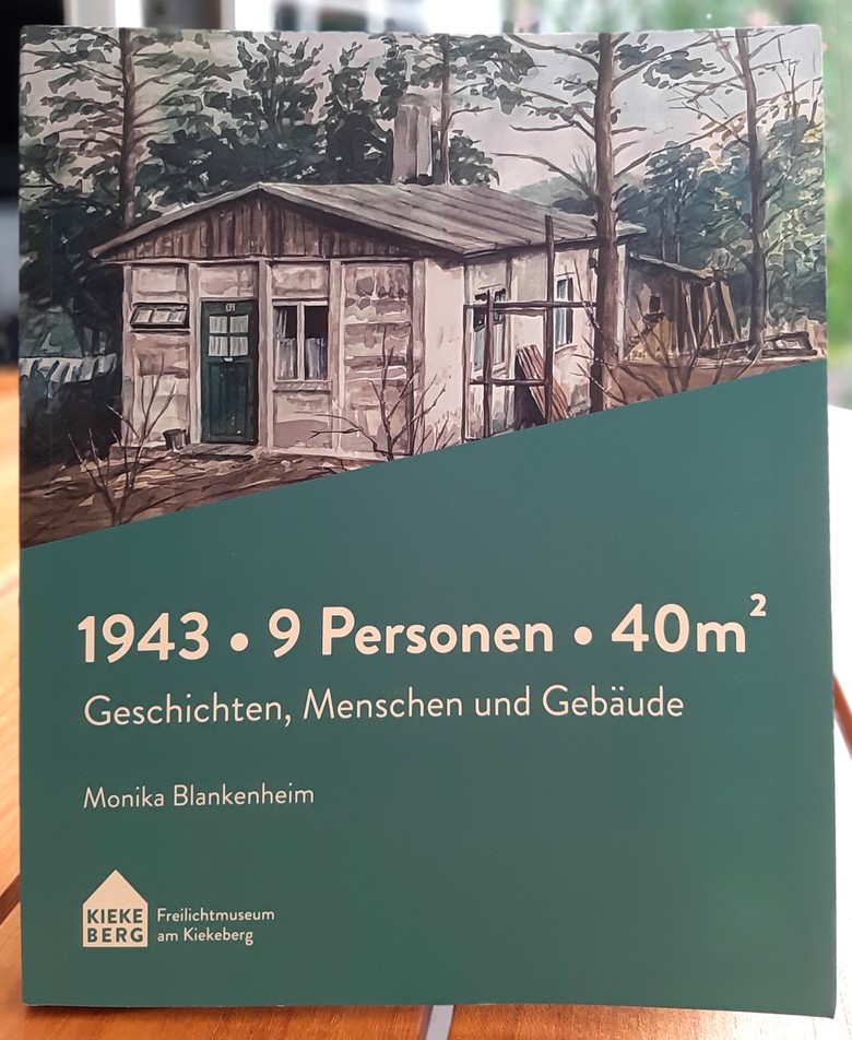 Das Buch „1943 - 9 Personen - 40m². Geschichten, Menschen und Gebäude“ beleuchtet die Entwicklung der Falkenberg-Siedlung. Foto: Emil Schoppmann.