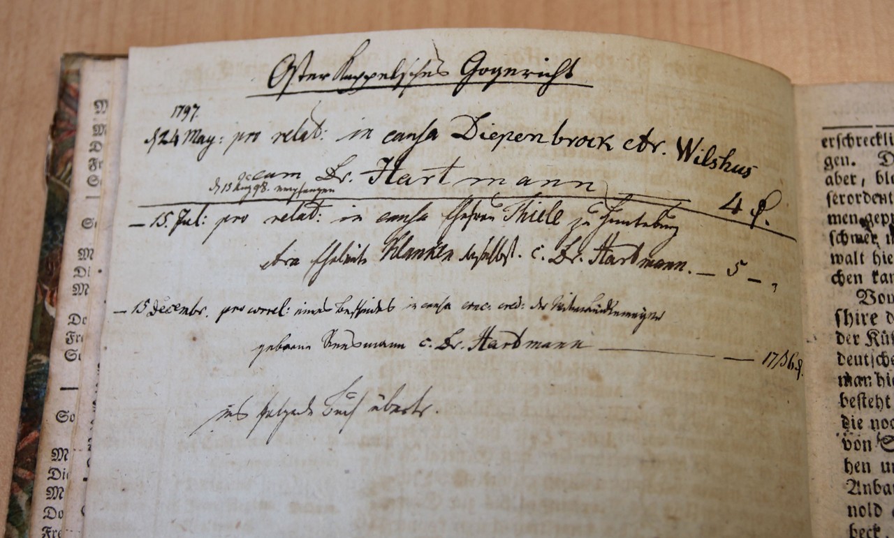 Handschriftlich beschriebene Seite, Allgemeiner Reichs-Calender, für das Hochstift Osnabrück eingerichtet auf das Jahr Christi 1797. Foto: Regenbrecht/LWL.