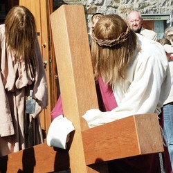 Kreuztracht in Menden, 2004, Foto: Martin Egbert. (vergrößerte Bildansicht wird geöffnet)