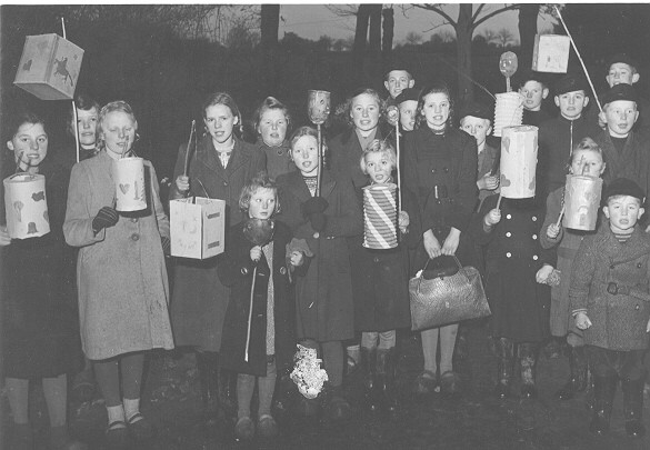 Martinumzug in Vreden-Lünten, 1952 (Archiv für Alltagskultur, Sign.: 0000.01988, Foto: Klose)