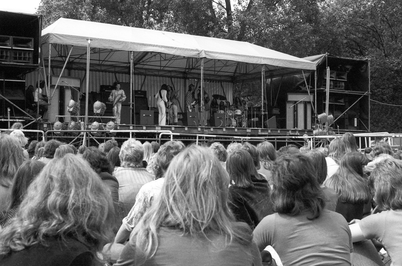 Pop-Festival Nähe Kemnader Brücke, Bochum-Stiepel, 27. Juli 1974, Nr. 05520-26, Stadt Bochum, Bildarchiv.